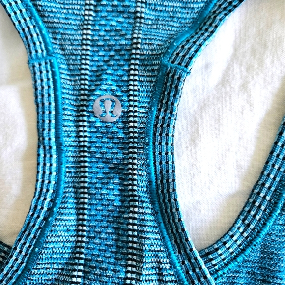 Small Women's Lululemon turquoise tank. Used. - Picture 3 of 3